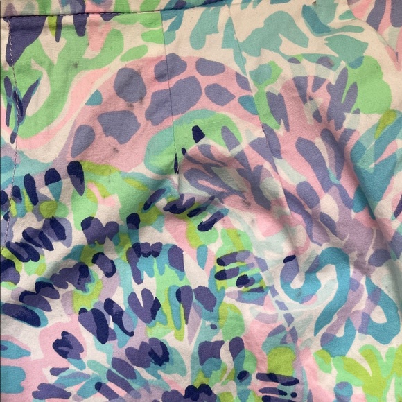 Lilly Pulitzer Kaden Luxletic Colorful Patterned Shorts - Picture 4 of 6